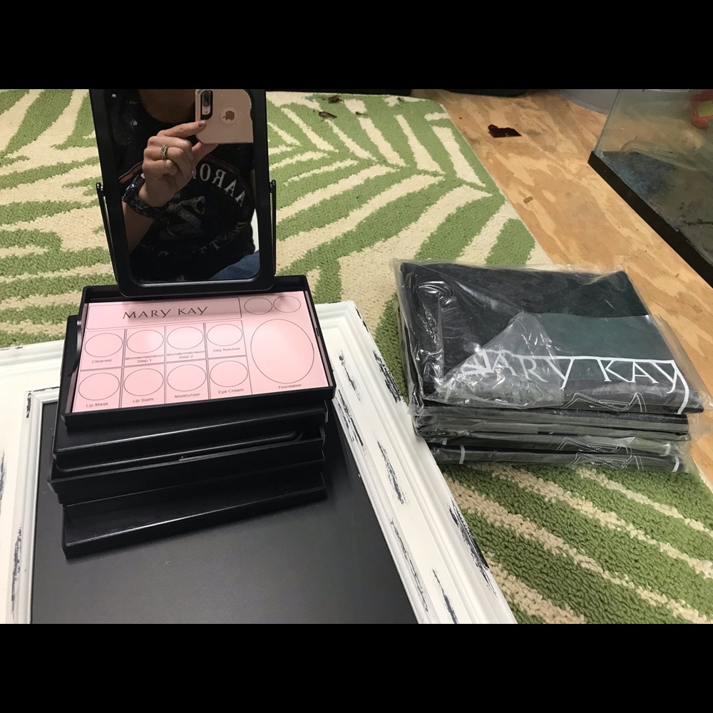 Mary Kay demo trays